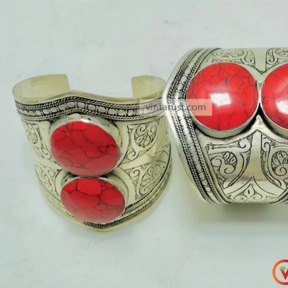 Single Red Coral Bracelets, Gemstone Bracelets, Vintage Handmade Adjustable - Picture 11 of 15